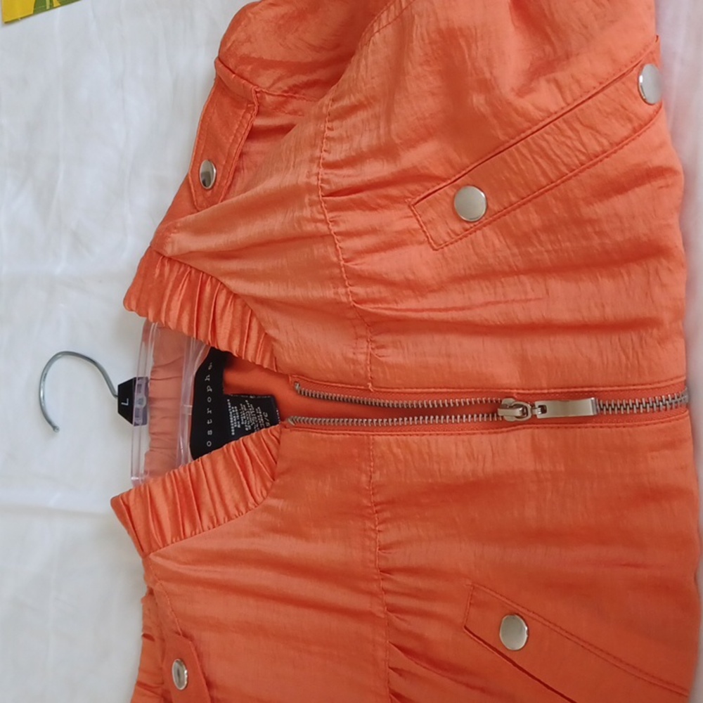 Ladies fun orange wind breaker - Picture 9 of 9